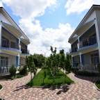 Раннего бронирования туры в Евпаторию России в лучшие отели для 2 взрослых от Alean 2026 - Парк-пансионат МНБ