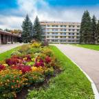 Туры в Подмосковье, Северо-Запад России в отели 1*, 2*, 3* для 2 взрослых на 10 дней от Alean на новый год 2025 - Санаторий Архангельское Минобороны