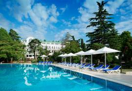 Riviera Sunrise Resort & Spa